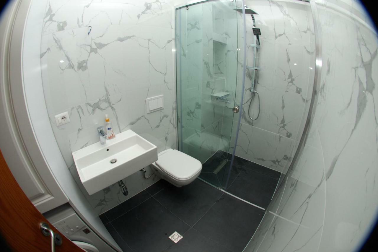 Ferienwohnung Azzura Flats Sarandë Exterior foto